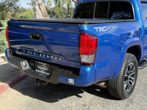 Used 2016 Toyota Tacoma 4x4 Double Cab image 40