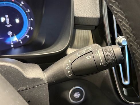 Used 2023 Volvo XC40 B5 Plus w/ Protection Package Premier image 20