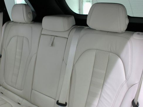Used 2020 BMW X5 sDrive40i w/ Luxury Seating Package RWD image 37