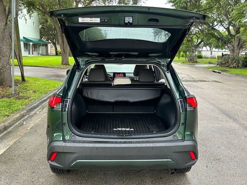 Used 2022 Toyota Corolla Cross XLE image 39