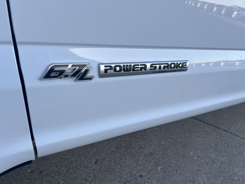 Used 2022 Ford F250 XL w/ Power Equipment Group image 13