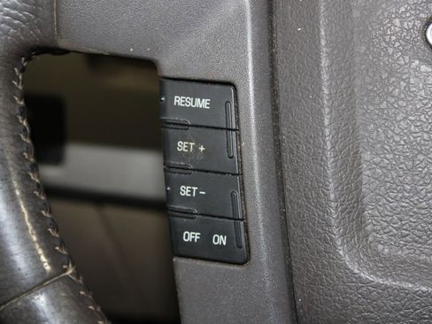 Used 2010 Ford F150 Lariat image 36