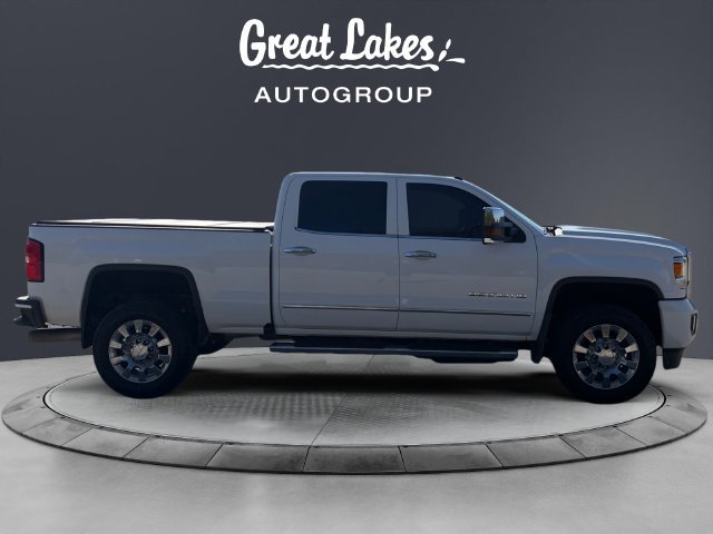 Used 2019 GMC Sierra 2500 Denali w/ Duramax Plus Package AWD/4WD image 6