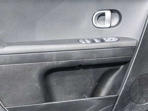 Certified 2024 Hyundai Ioniq 5 SE image 23