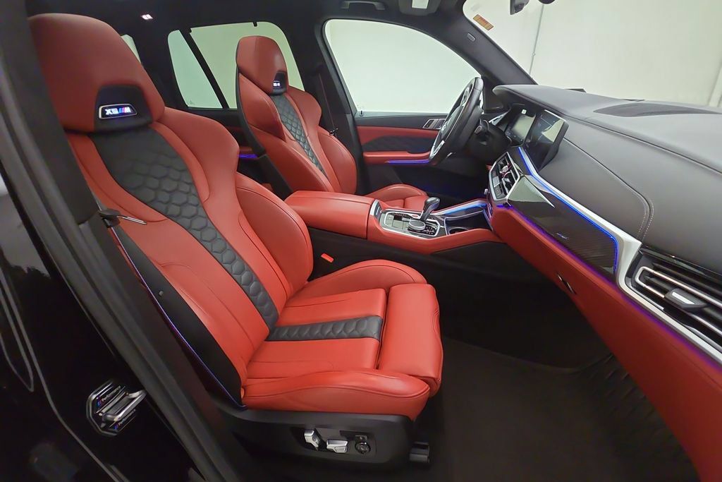 Used 2021 BMW X5 M w/ Competition Package AWD/4WD image 32