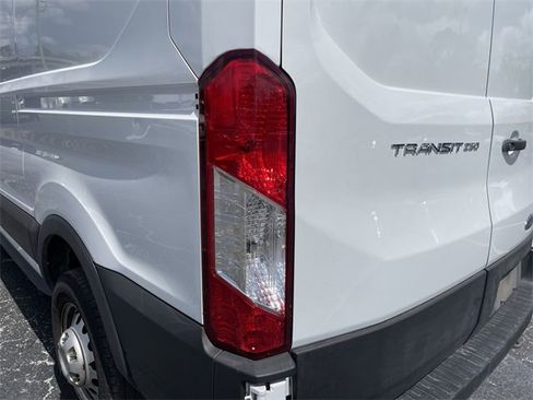 Certified 2023 Ford Transit 250 Medium Roof AWD image 8