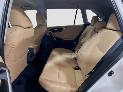 New 2025 Toyota RAV4 LE image 20