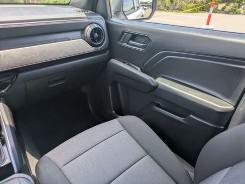 Used 2026 Chevrolet Colorado W/T w/ Advanced Trailering Package RWD image 16