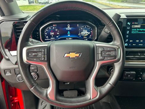 Used 2024 Chevrolet Silverado 3500 LT w/ Convenience Package image 16