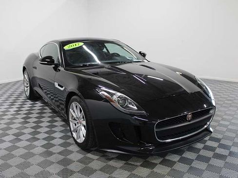 Used 2017 Jaguar F-TYPE Coupe RWD image 8