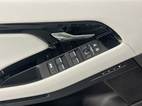 New 2026 Land Rover Range Rover Evoque S image 17