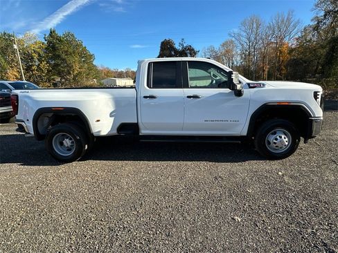 New 2026 GMC Sierra 3500 Pro image 5