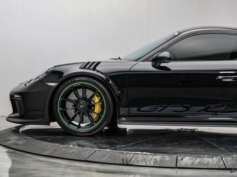 Used 2019 Porsche 911 GT3 RS RWD image 9