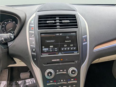 Used 2015 Lincoln MKC FWD w/ Equipment Group 102A Reserve image 16