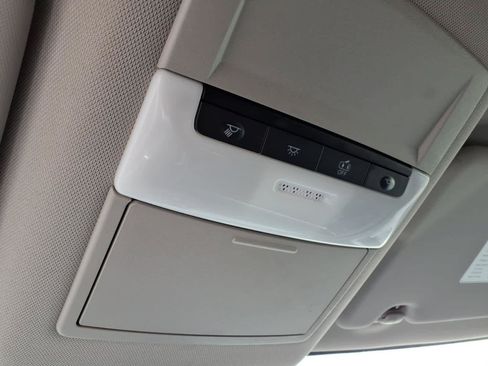 Used 2024 Nissan Rogue S AWD/4WD image 18