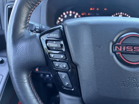 Used 2025 Nissan Frontier PRO-4X AWD/4WD image 16