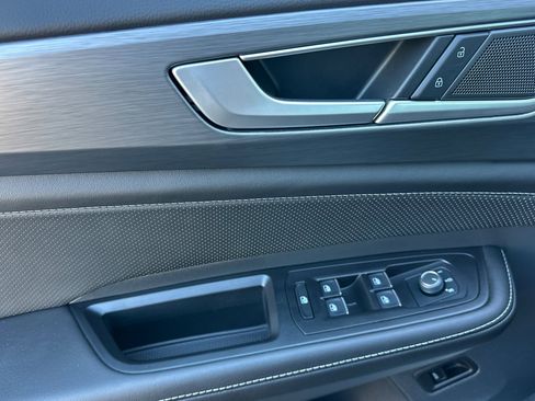 New 2026 Volkswagen Atlas Cross Sport SE image 9