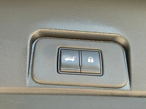Certified 2021 Nissan Rogue SL w/ Premium Package FWD image 11
