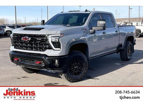 Used 2024 Chevrolet Silverado 2500 ZR2 w/ Technology Package image 1