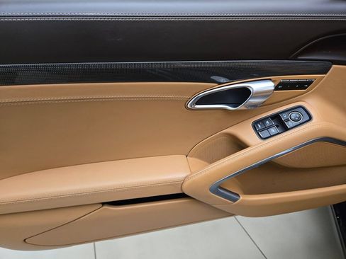 Used 2019 Porsche 911 Carrera RWD image 28
