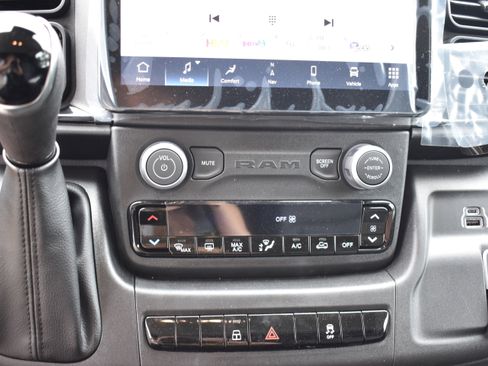 New 2026 RAM ProMaster 1500 w/ Premium Convenience Group FWD image 20