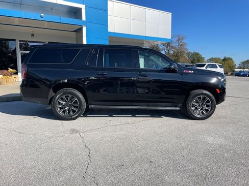 Used 2023 Chevrolet Suburban Z71 w/ Luxury Package image 60