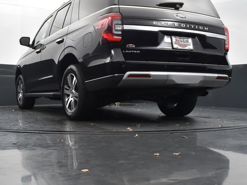Used 2024 Ford Expedition Limited image 38