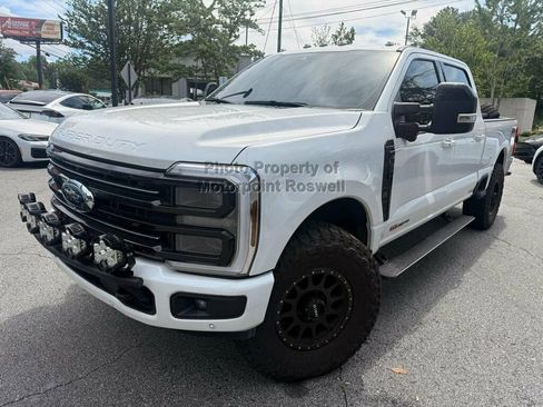 Used 2025 Ford F350 Platinum AWD/4WD image 2