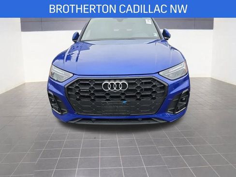 Used 2023 Audi Q5 e Premium Plus w/ Premium Plus Package image 2