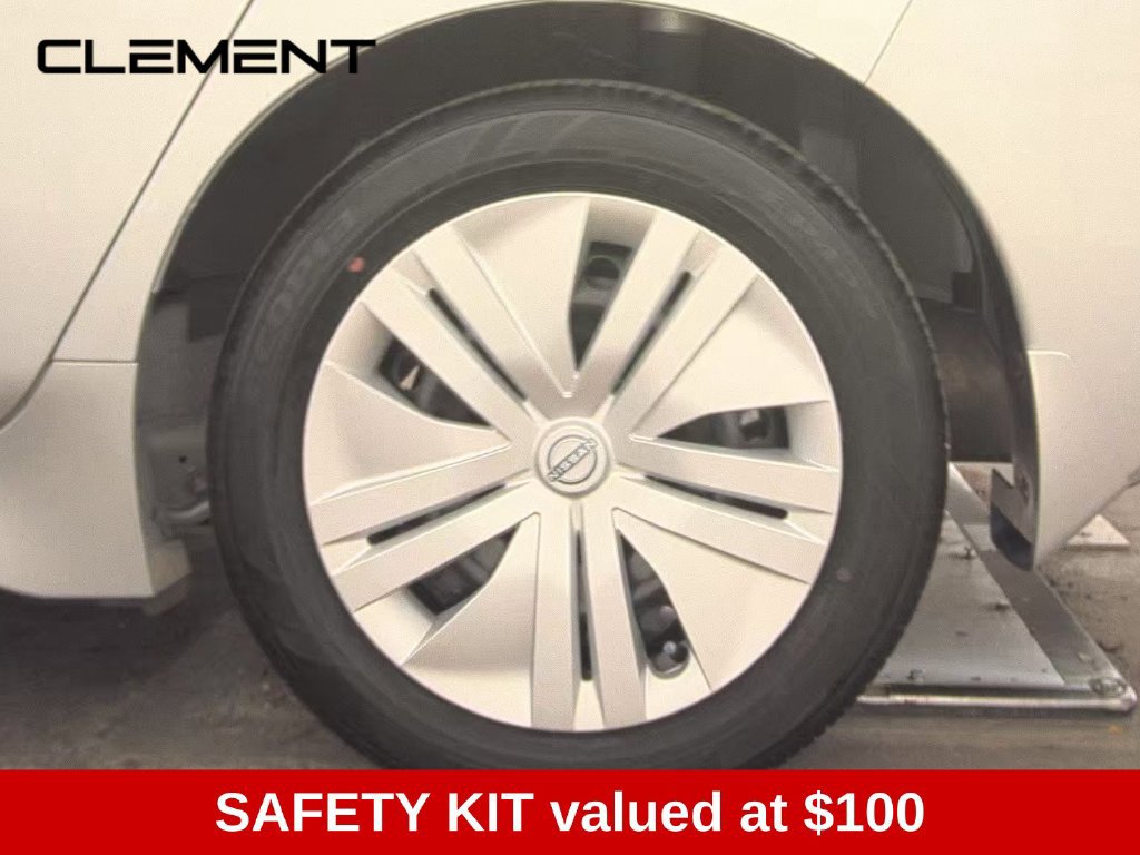 Used 2025 Nissan Leaf S FWD image 9