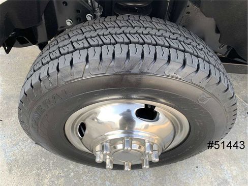 Used 2020 Ford F350 XL w/ Power Equipment Group image 17