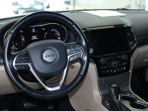 Used 2020 Jeep Grand Cherokee Limited w/ Luxury Group II AWD/4WD image 27