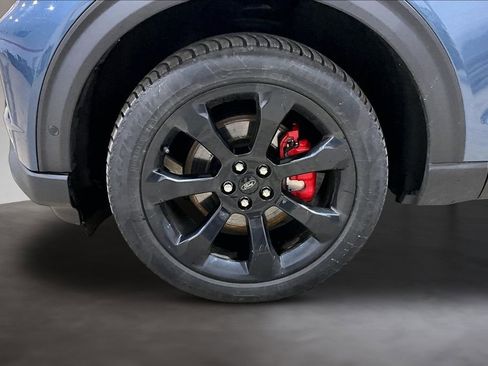 Used 2020 Ford Explorer ST w/ ST Street Pack image 9