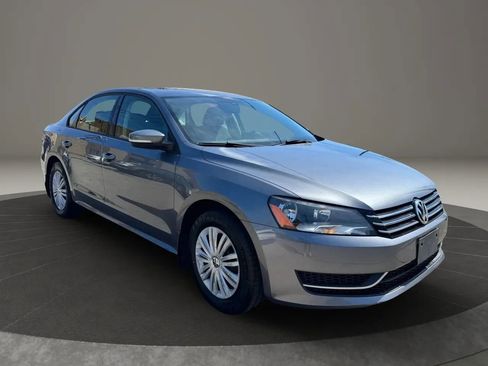 Used 2015 Volkswagen Passat 1.8T S image 7
