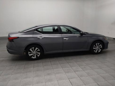 Used 2024 Nissan Altima 2.5 S image 10