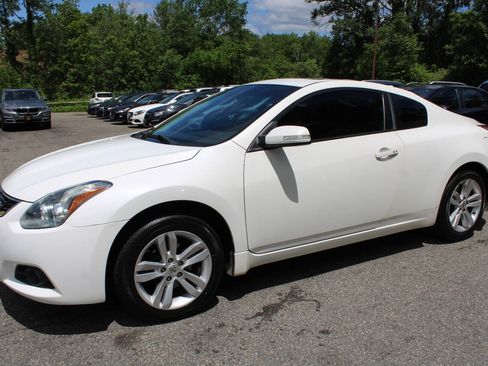 Used 2011 Nissan Altima 2.5 S w/ 2.5S Premium Pkg FWD image 13