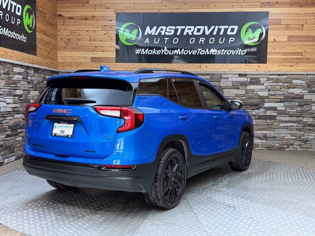 Used 2024 GMC Terrain SLE w/ Driver Convenience Package AWD/4WD image 29