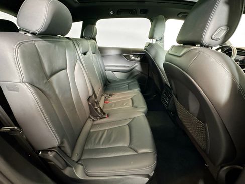 Used 2025 Audi Q7 3.0T Premium Plus image 27