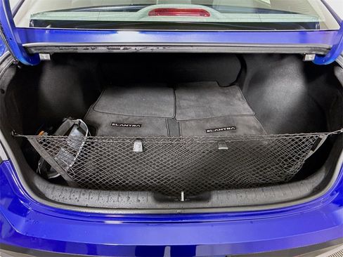 Certified 2024 Hyundai Elantra SEL w/ Convenience Package image 30