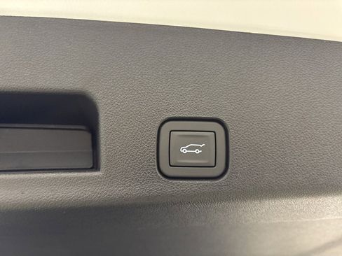 New 2026 Chevrolet Traverse LT image 34