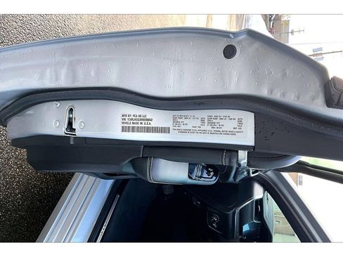 Certified 2024 Jeep Grand Cherokee Overland w/ Luxury Tech Group IV image 35