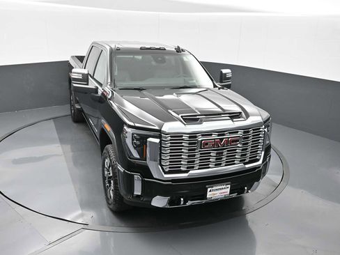 New 2025 GMC Sierra 2500 Denali w/ Technology Package image 11