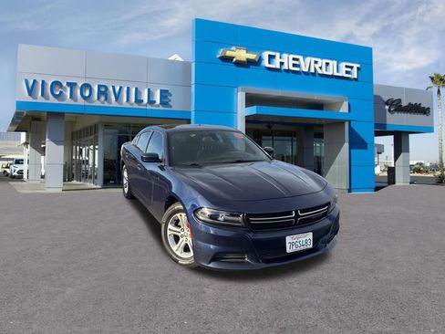 Used 2015 Dodge Charger SE w/ Popular Equipment Group image 4