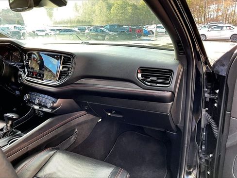 Used 2024 Dodge Durango GT image 13