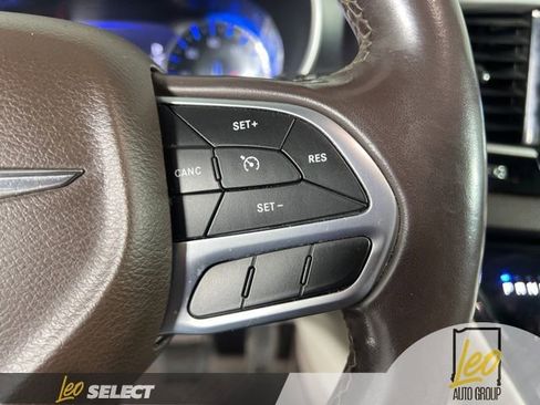 Used 2020 Chrysler Pacifica Touring-L Plus image 20