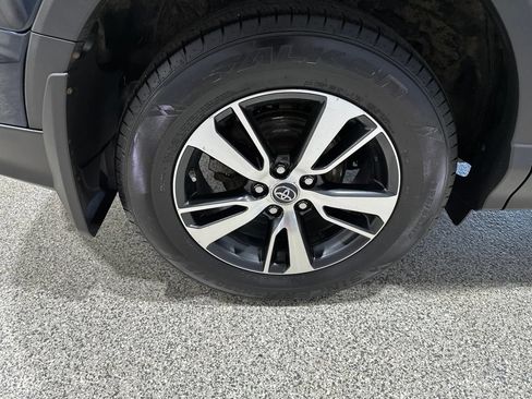 Used 2017 Toyota RAV4 XLE w/ Plus Extra Value Package AWD/4WD image 21