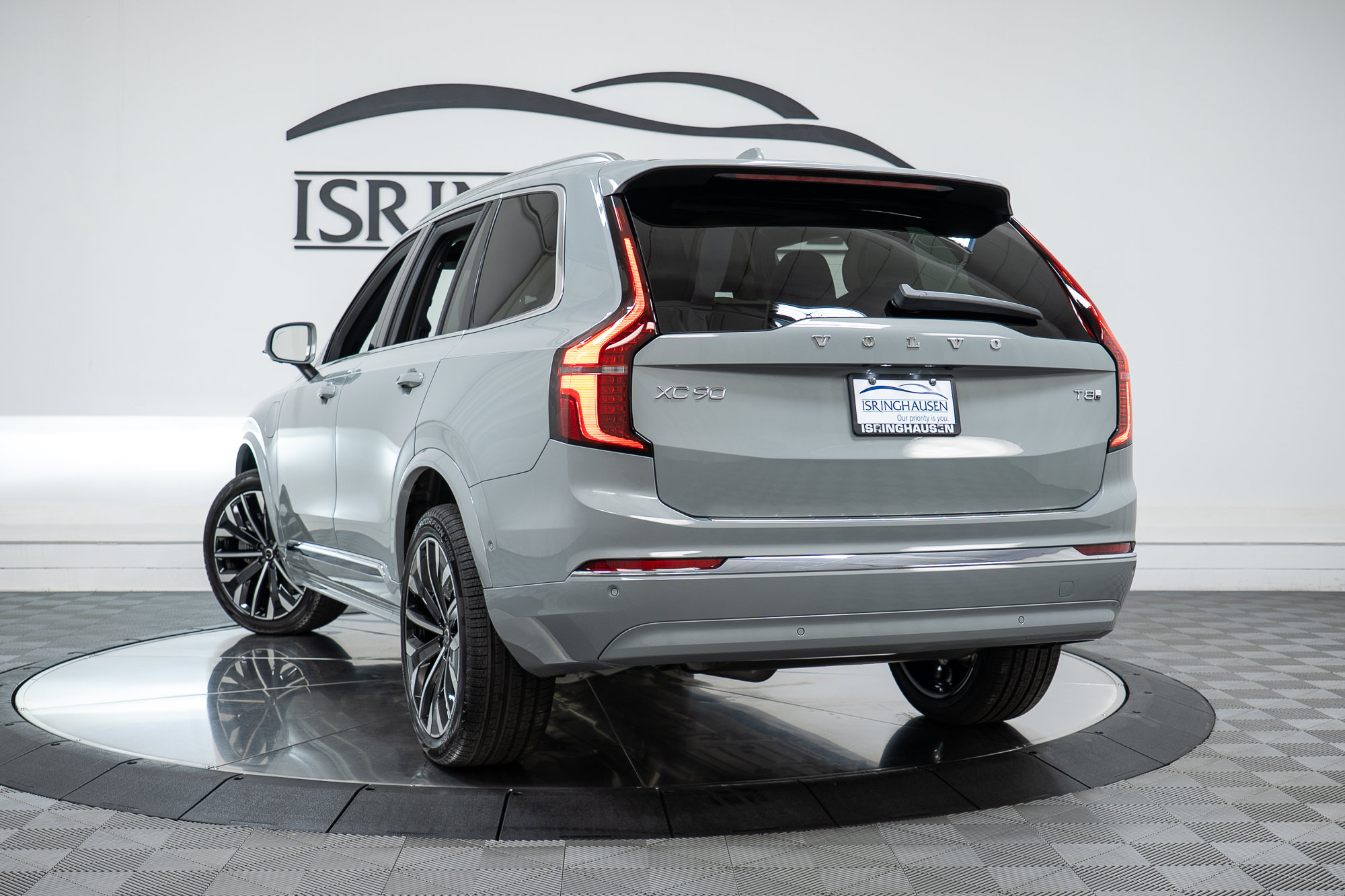 New 2026 Volvo XC90 T8 Plus w/ Protection Package Premier AWD/4WD image 28