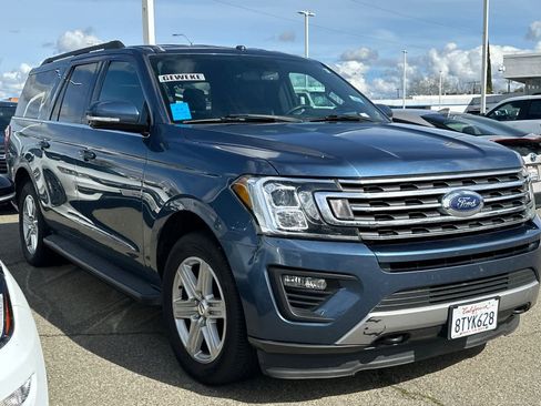 Used 2018 Ford Expedition Max XLT image 3