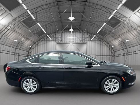 Used 2016 Chrysler 200 Limited w/ Comfort Group image 6