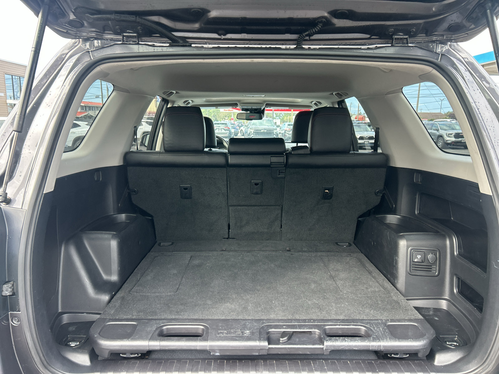Used 2022 Toyota 4Runner TRD Off-Road Premium w/ Moonroof Package AWD/4WD image 31